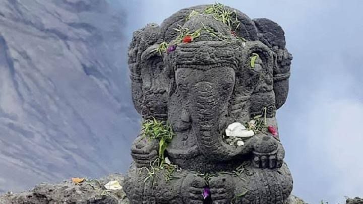 Arca Ganesh 700 Tahun di Gunung Bromo: Keajaiban Mistis di Atas Lava